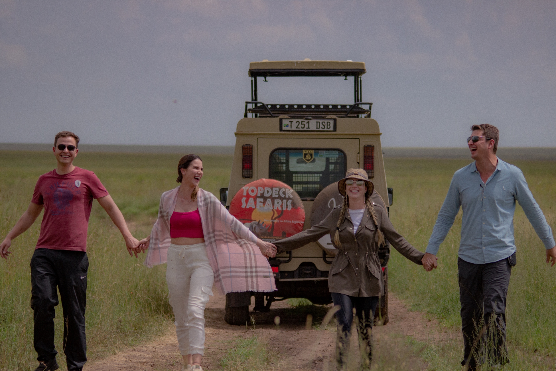 Serengeti vs Masai Mara safari comparison